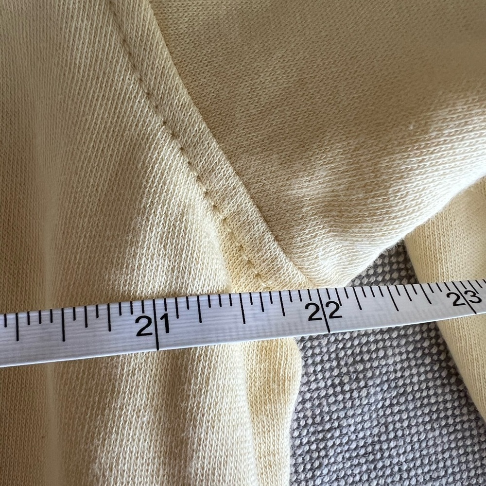 Future Collective size 1X Yellow Crewneck Sweatshirt, EUC, Target, butter yellow - Picture 7 of 7